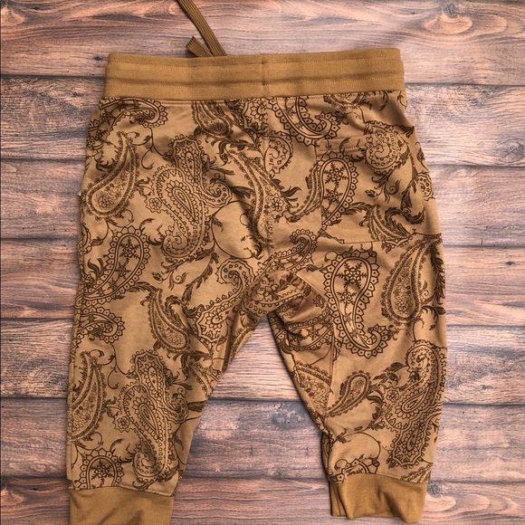 Victorious Los AngelesPants/Jogger Shorts - Picture 3 of 3